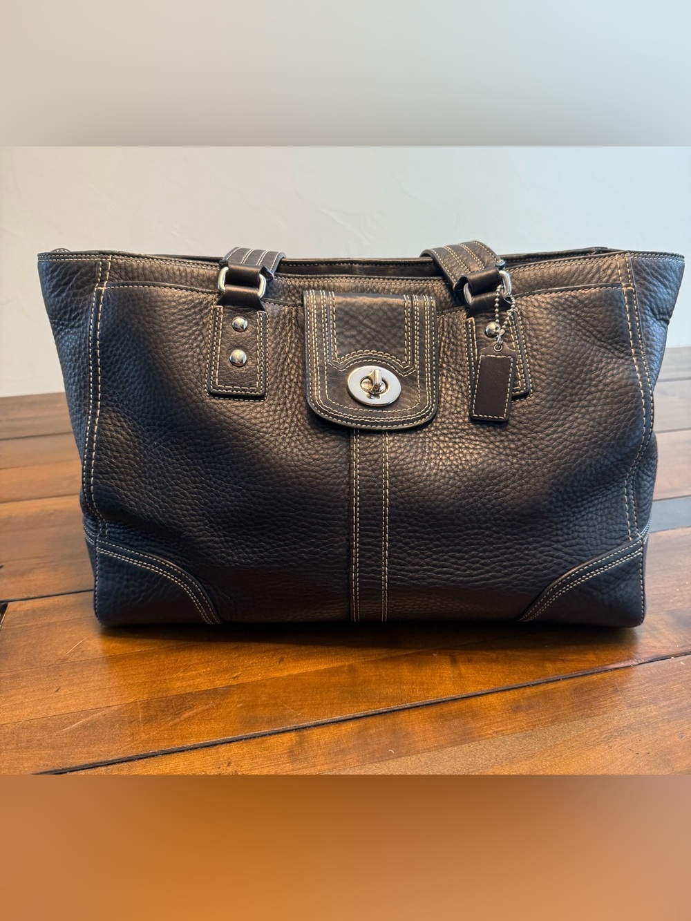 Coach Black Pebbled Leather Tote Bag Turnlock Shoulder Bag